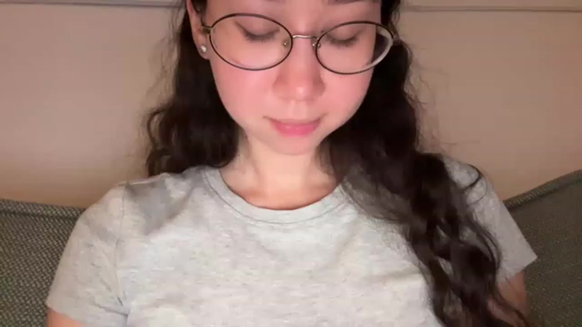 Gallery image thumbnail from cute_asian69's myfreecams stream on, 06/16/2023, 01:43 image 4 of 20