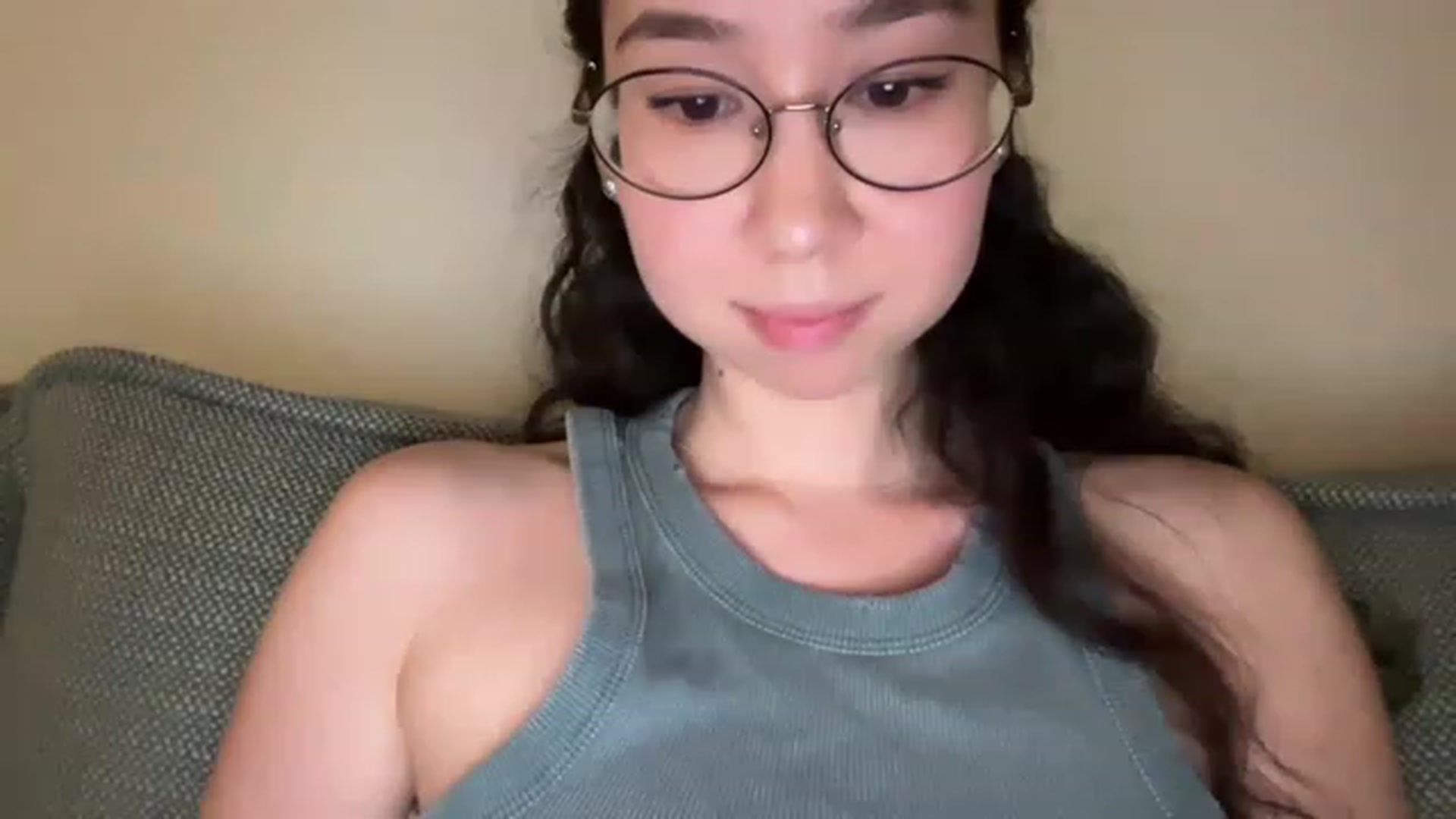 Gallery image thumbnail from cute_asian69's myfreecams stream on, 06/16/2023, 21:20 image 14 of 20