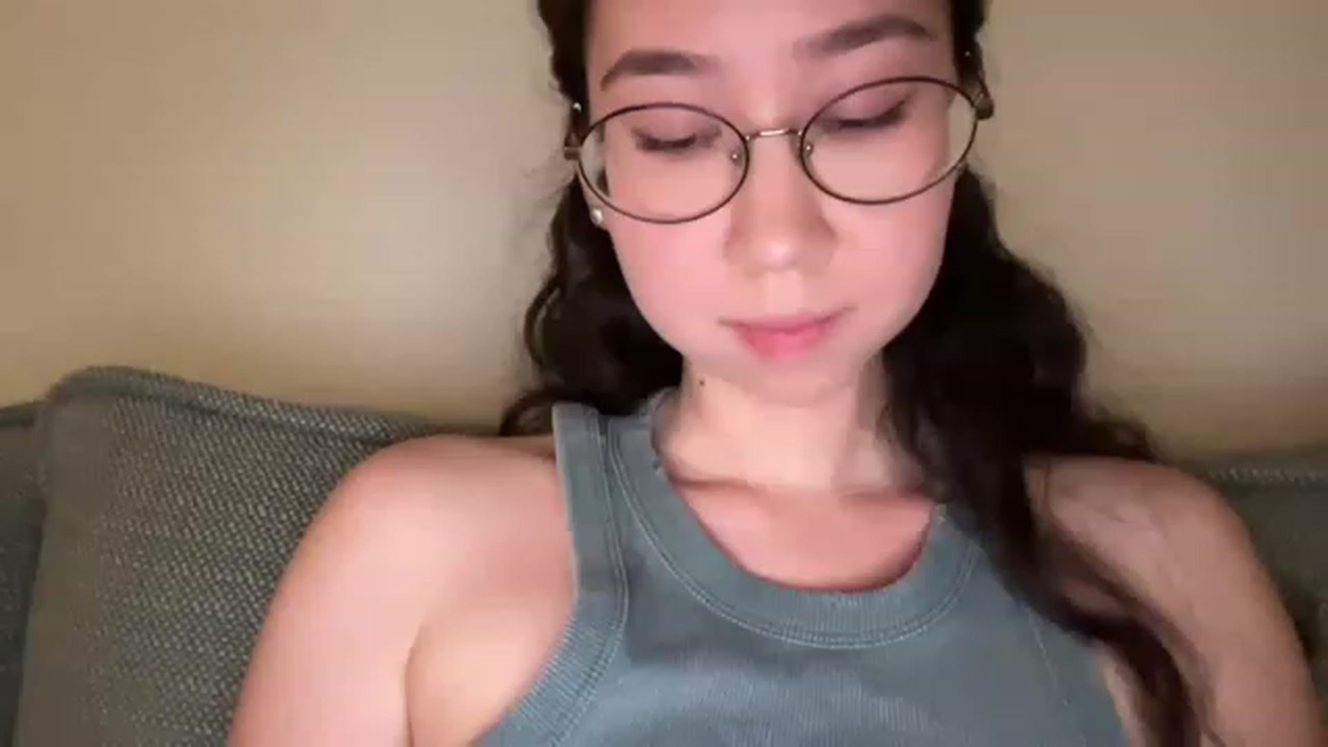 Gallery image thumbnail from cute_asian69's myfreecams stream on, 06/16/2023, 21:20 image 12 of 20