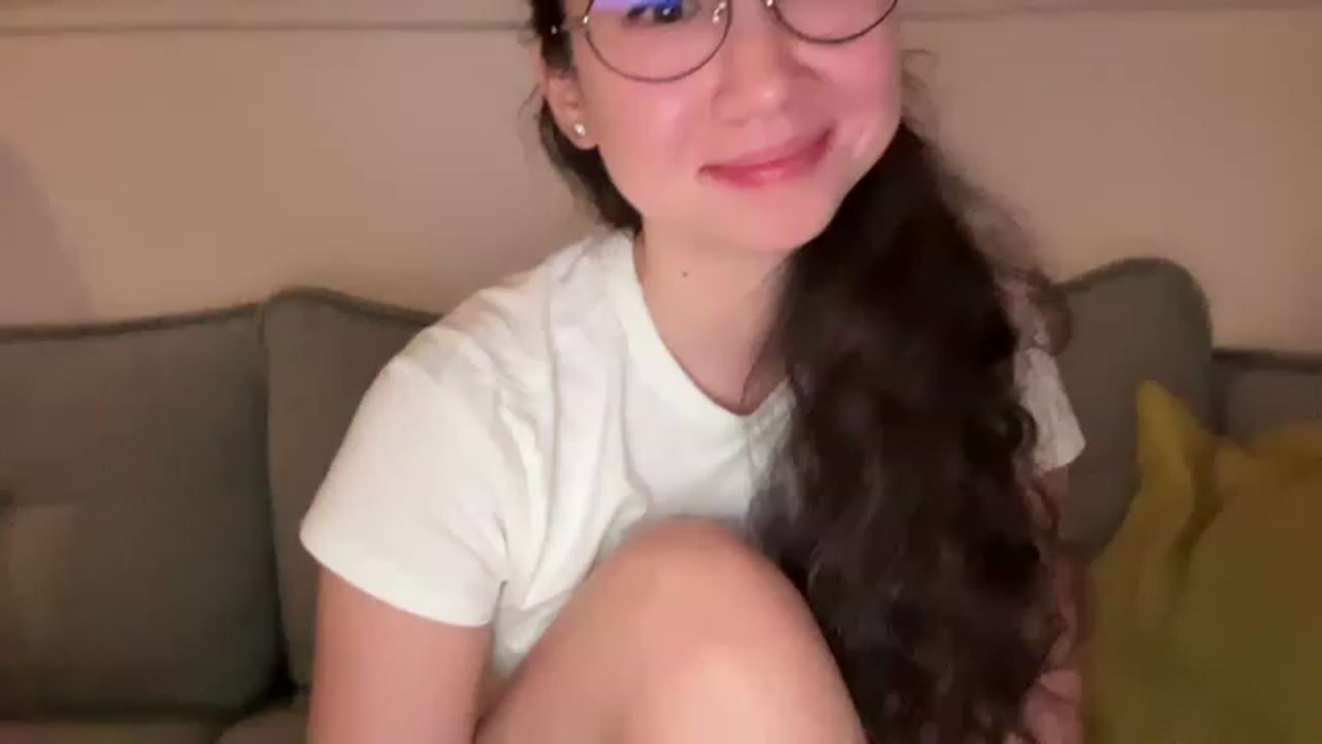 Gallery image thumbnail from cute_asian69's myfreecams stream on, 06/19/2023, 03:02 image 9 of 20
