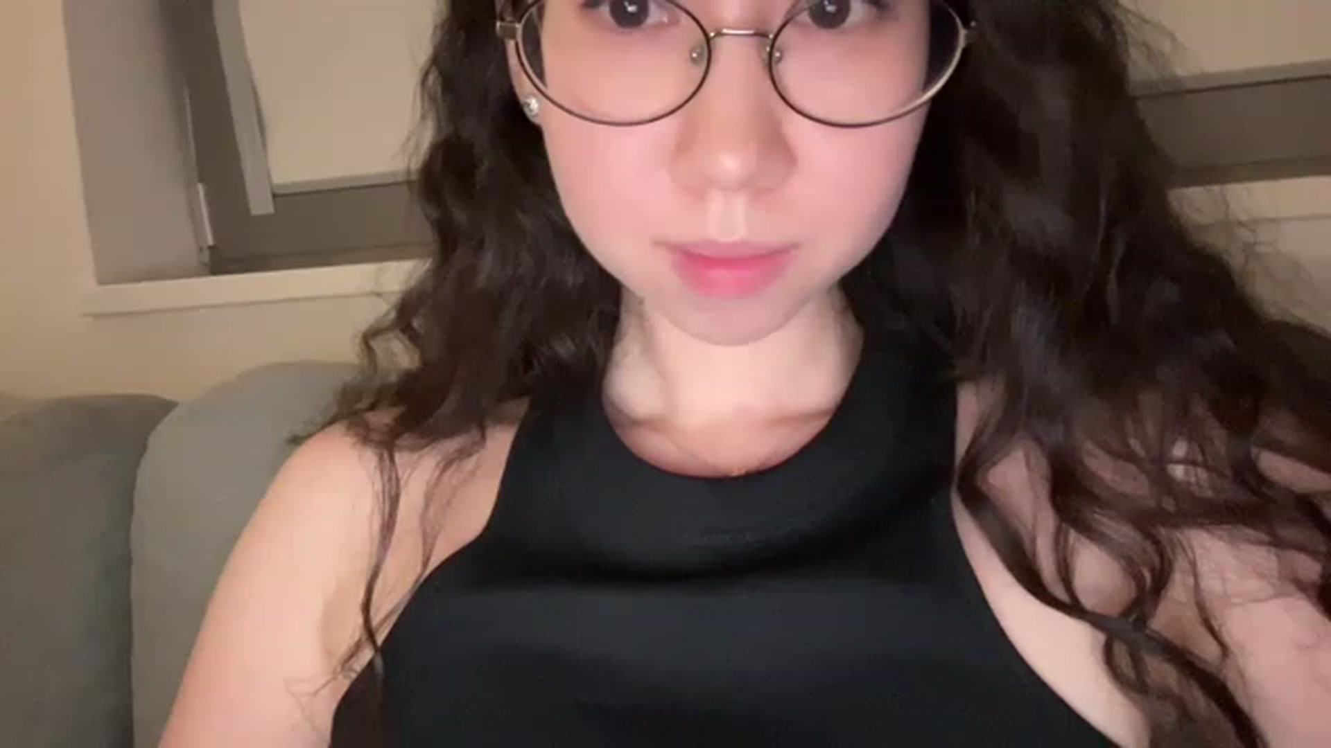 Gallery image thumbnail from cute_asian69's myfreecams stream on, 06/25/2023, 24:03 image 2 of 20
