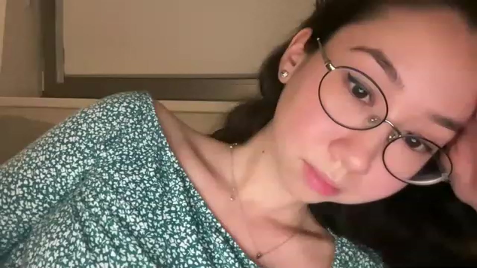 Gallery image thumbnail from cute_asian69's myfreecams stream on, 06/26/2023, 24:24 image 15 of 20