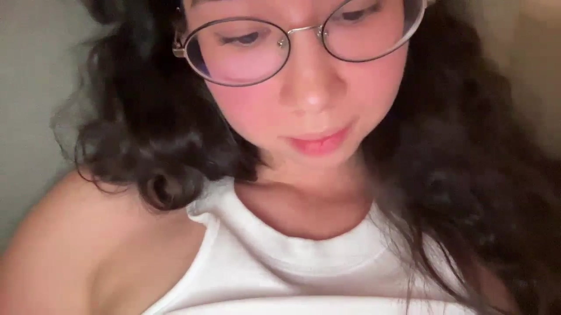 Gallery image thumbnail from cute_asian69's myfreecams stream on, 07/02/2023, 22:53 image 11 of 20