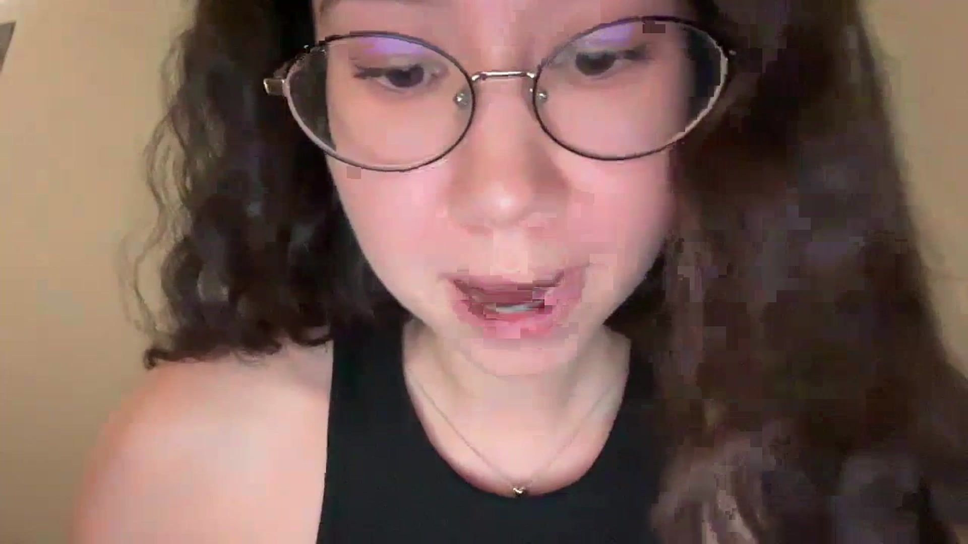 Gallery image thumbnail from cute_asian69's myfreecams stream on, 07/12/2023, 24:20 image 8 of 20