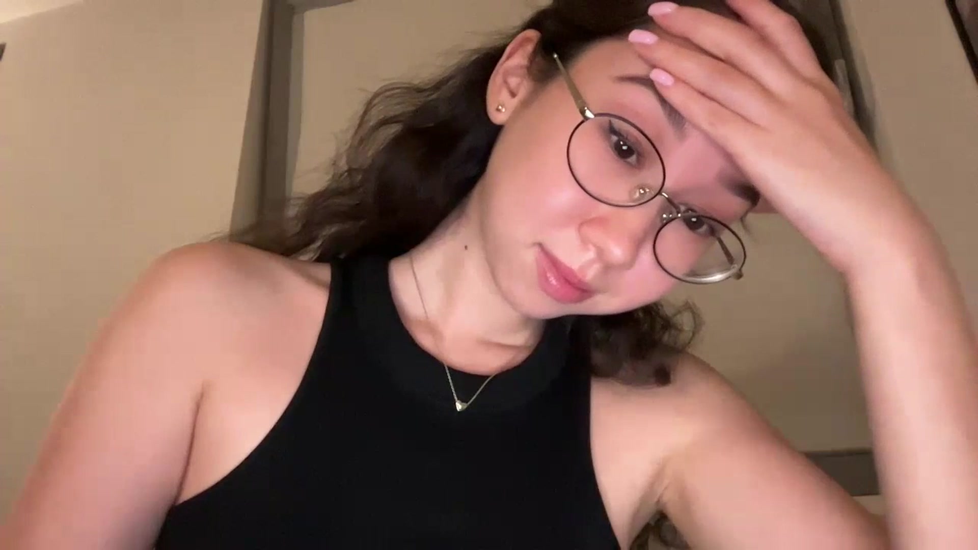Gallery image thumbnail from cute_asian69's myfreecams stream on, 07/12/2023, 24:20 image 11 of 20