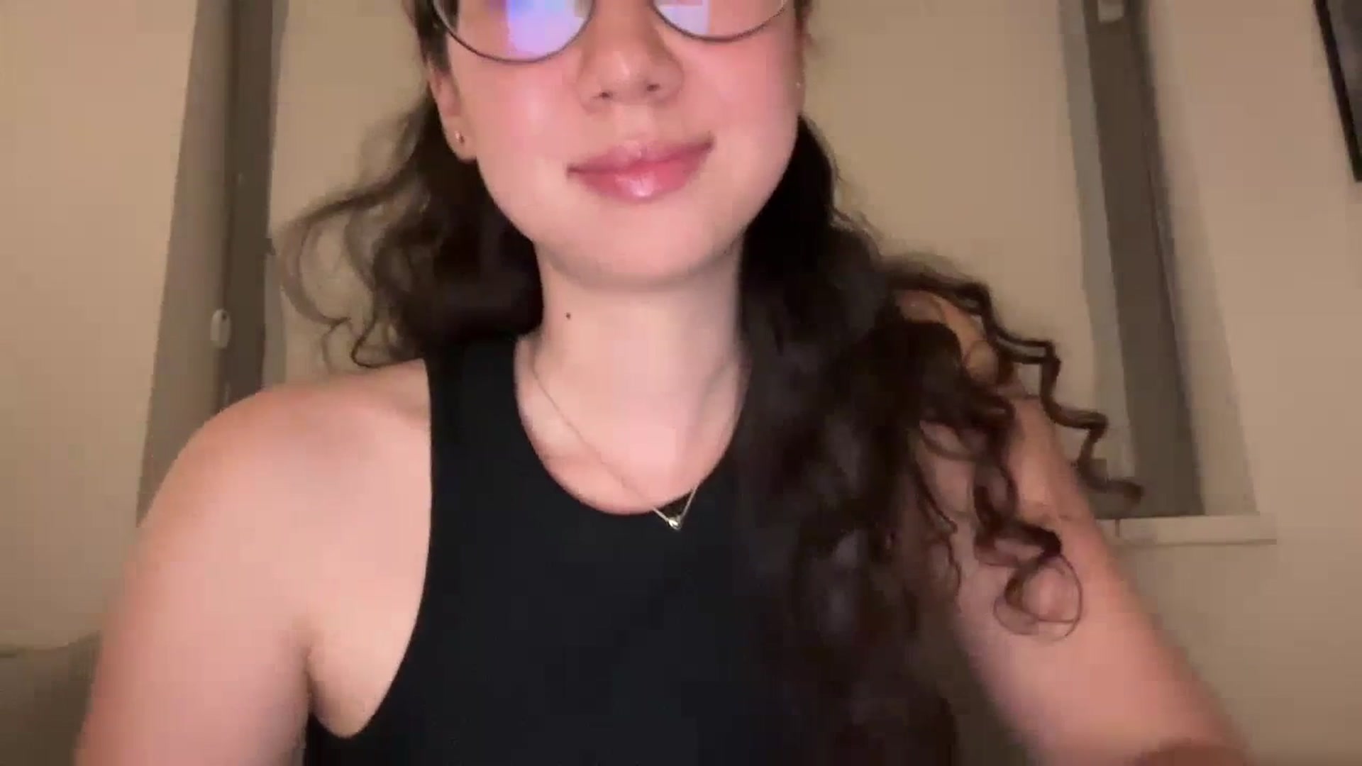 Gallery image thumbnail from cute_asian69's myfreecams stream on, 07/12/2023, 24:20 image 17 of 20
