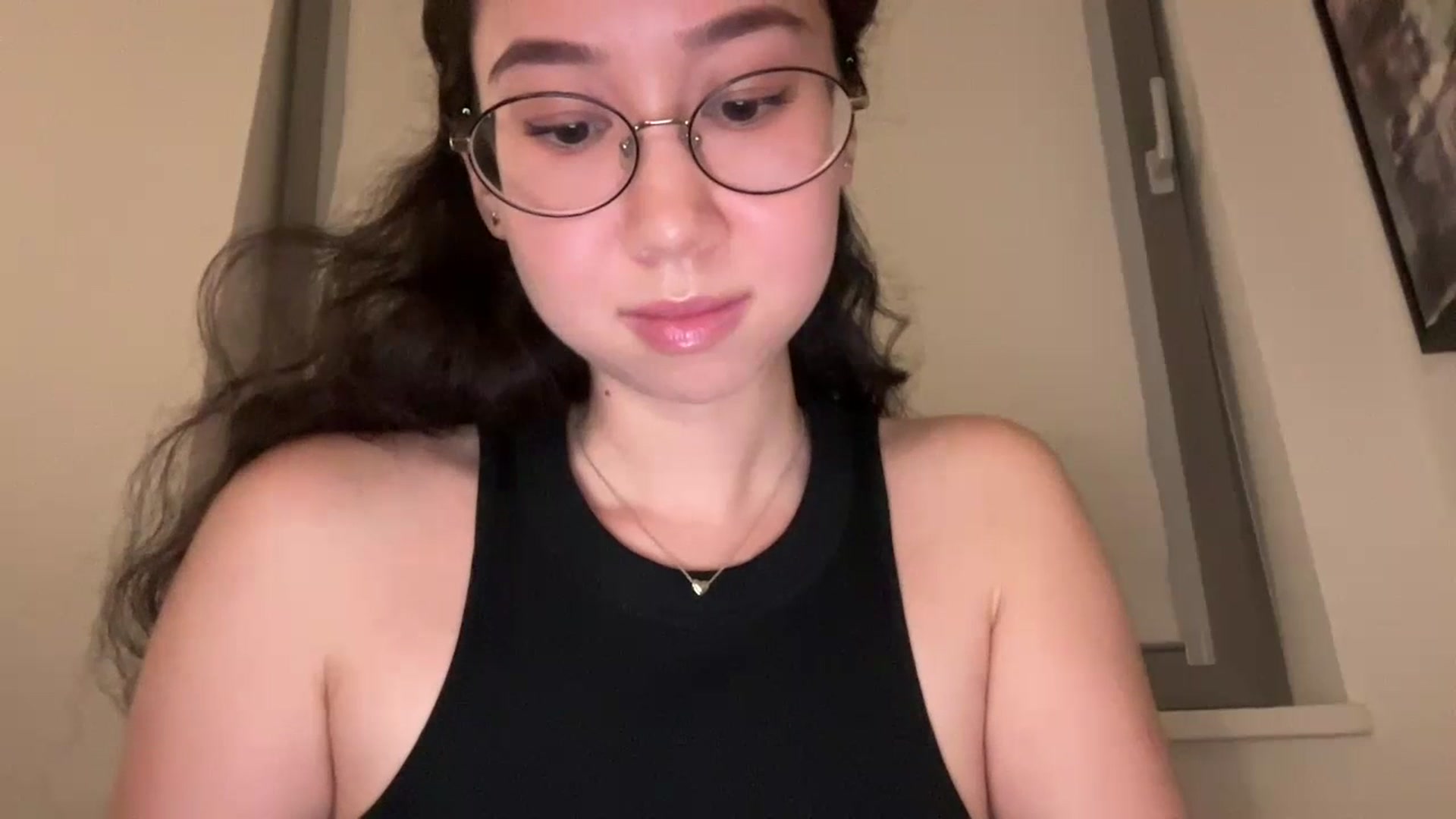 Gallery image thumbnail from cute_asian69's myfreecams stream on, 07/12/2023, 24:20 image 14 of 20