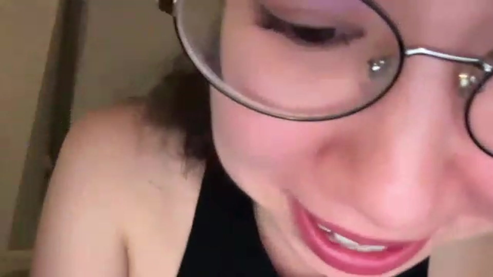 Gallery image thumbnail from cute_asian69's myfreecams stream on, 07/12/2023, 01:51 image 18 of 20