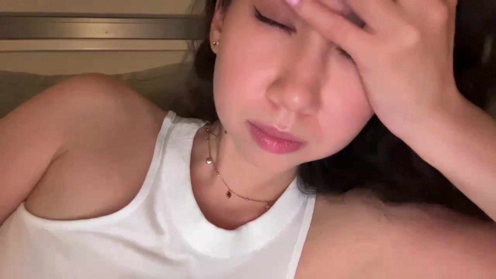 Gallery image thumbnail from cute_asian69's myfreecams stream on, 07/17/2023, 24:10 image 10 of 20