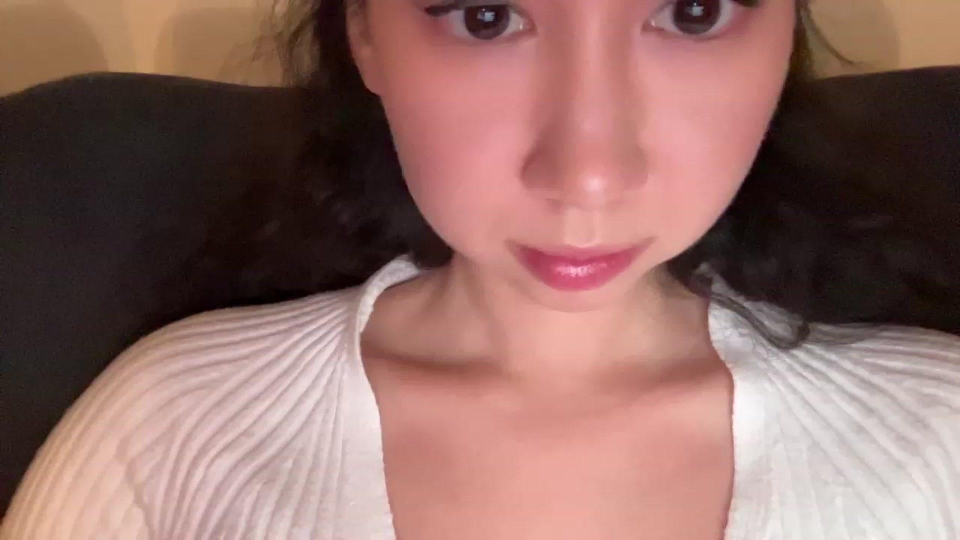 Gallery image thumbnail from cute_asian69's myfreecams stream on, 07/28/2023, 21:10 image 8 of 20