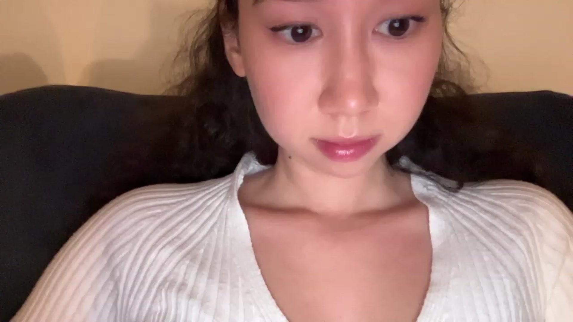 Gallery image thumbnail from cute_asian69's myfreecams stream on, 07/28/2023, 21:10 image 5 of 20