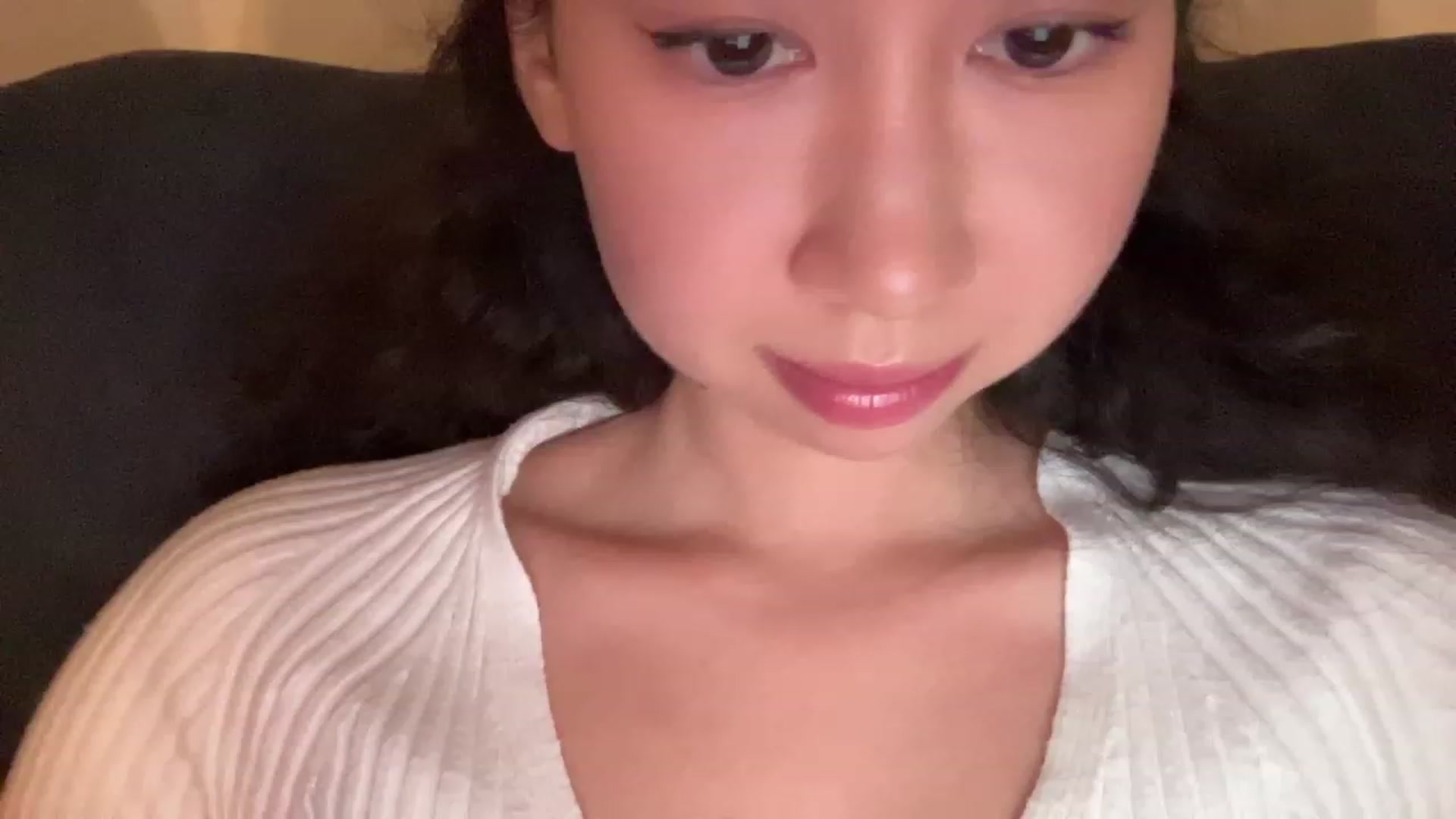 Gallery image thumbnail from cute_asian69's myfreecams stream on, 07/28/2023, 21:10 image 14 of 20