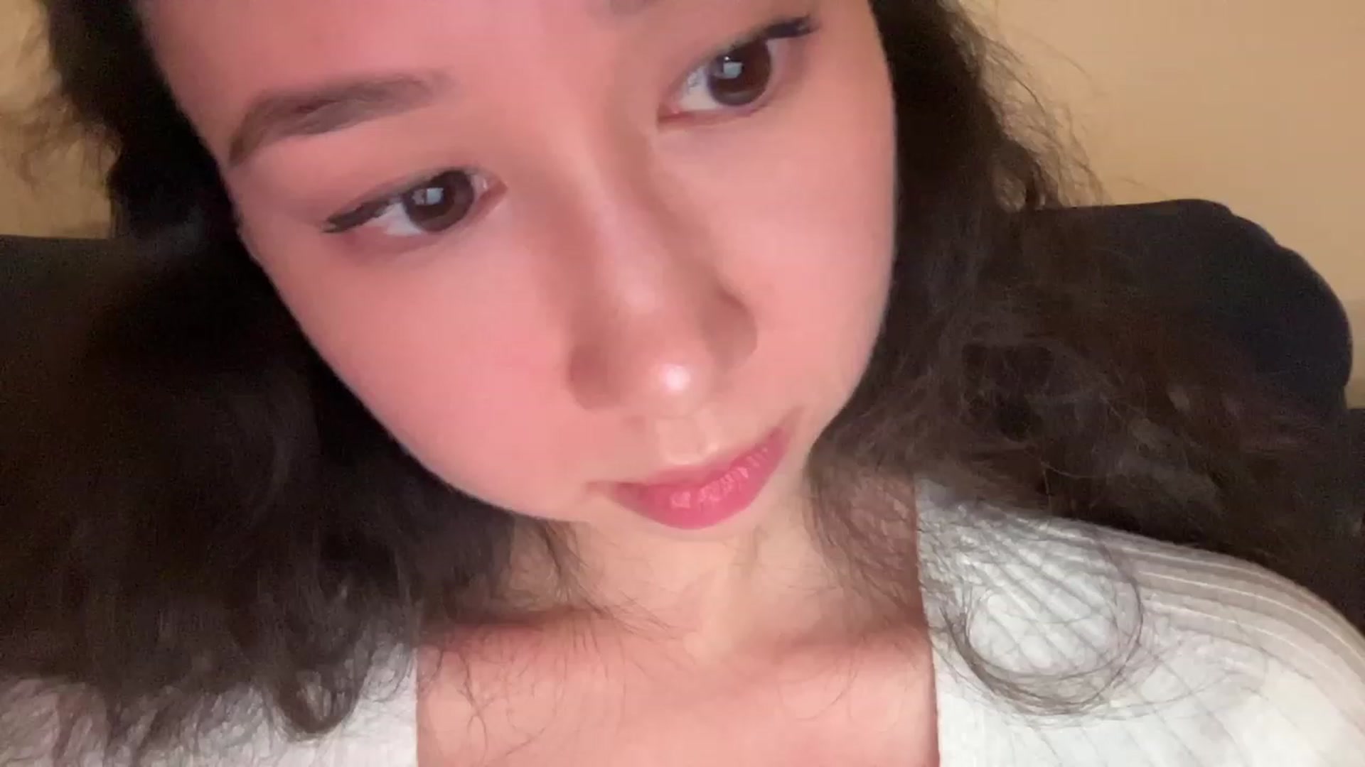 Gallery image thumbnail from cute_asian69's myfreecams stream on, 07/29/2023, 24:14 image 14 of 20