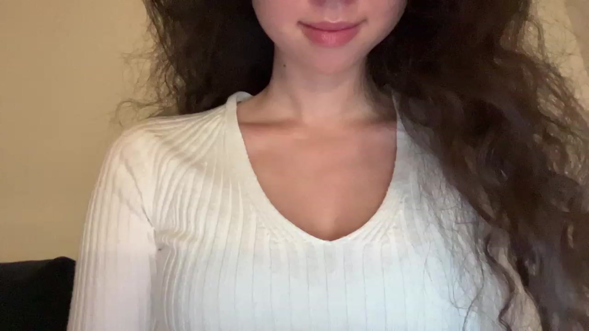 Gallery image thumbnail from cute_asian69's myfreecams stream on, 07/29/2023, 24:14 image 6 of 20