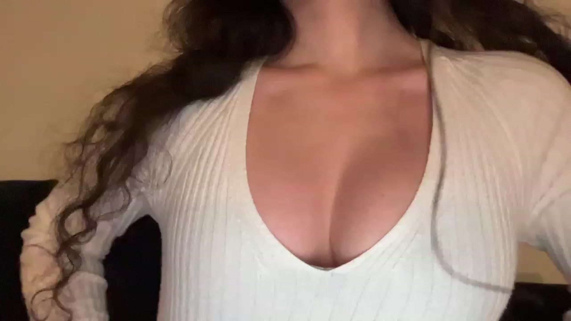 Gallery image thumbnail from cute_asian69's myfreecams stream on, 07/29/2023, 01:48 image 6 of 20