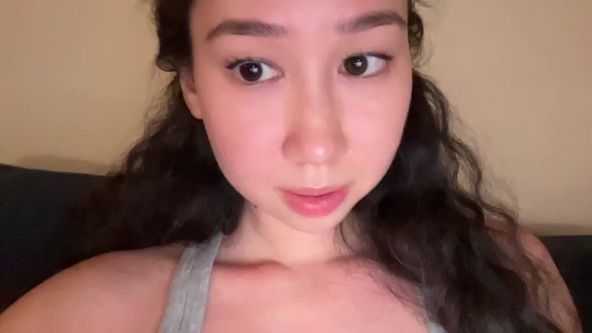 Gallery image thumbnail from cute_asian69's myfreecams stream on, 08/14/2023, 23:33 image 10 of 20