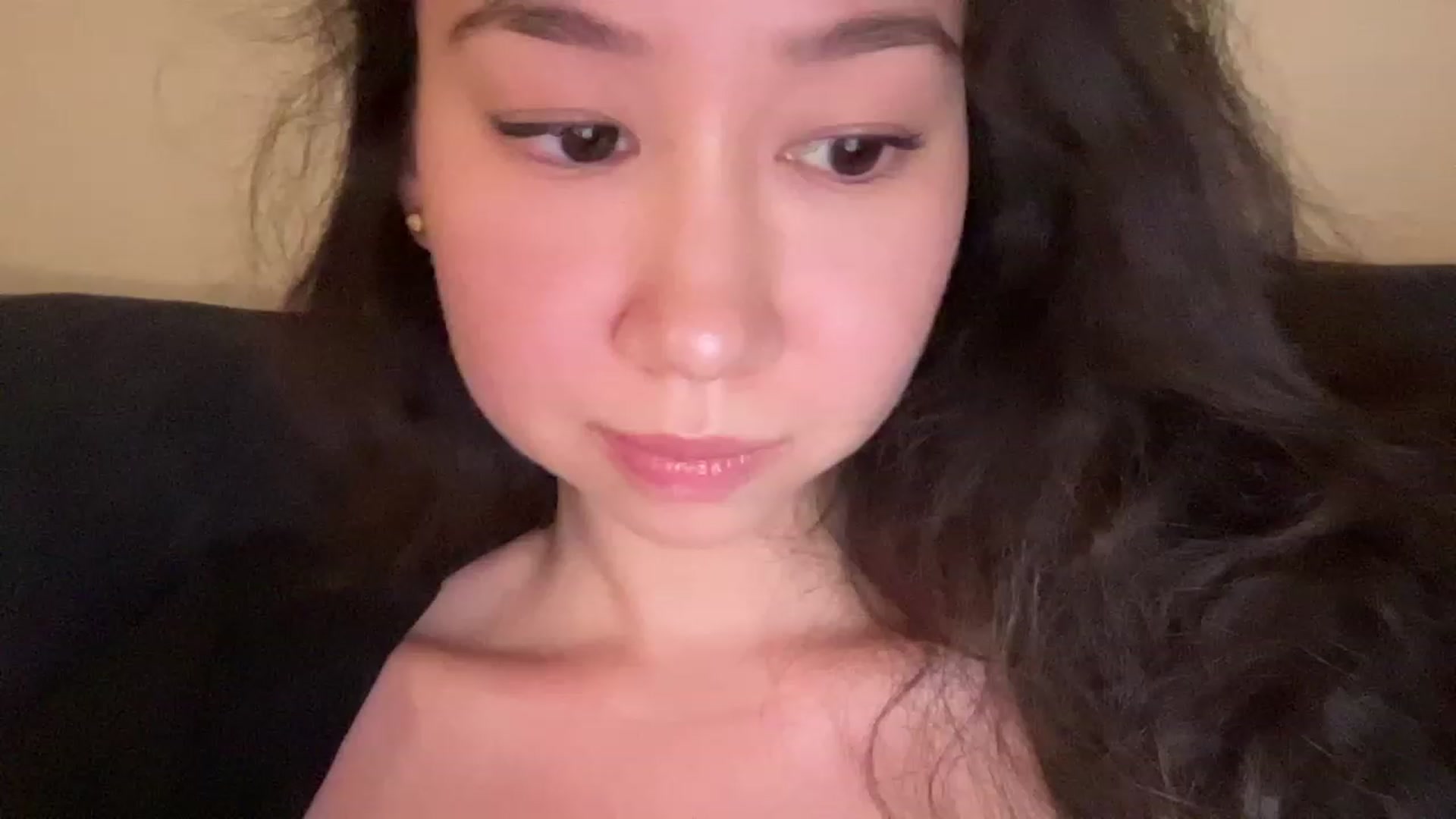 Gallery image thumbnail from cute_asian69's myfreecams stream on, 08/16/2023, 23:05 image 14 of 20