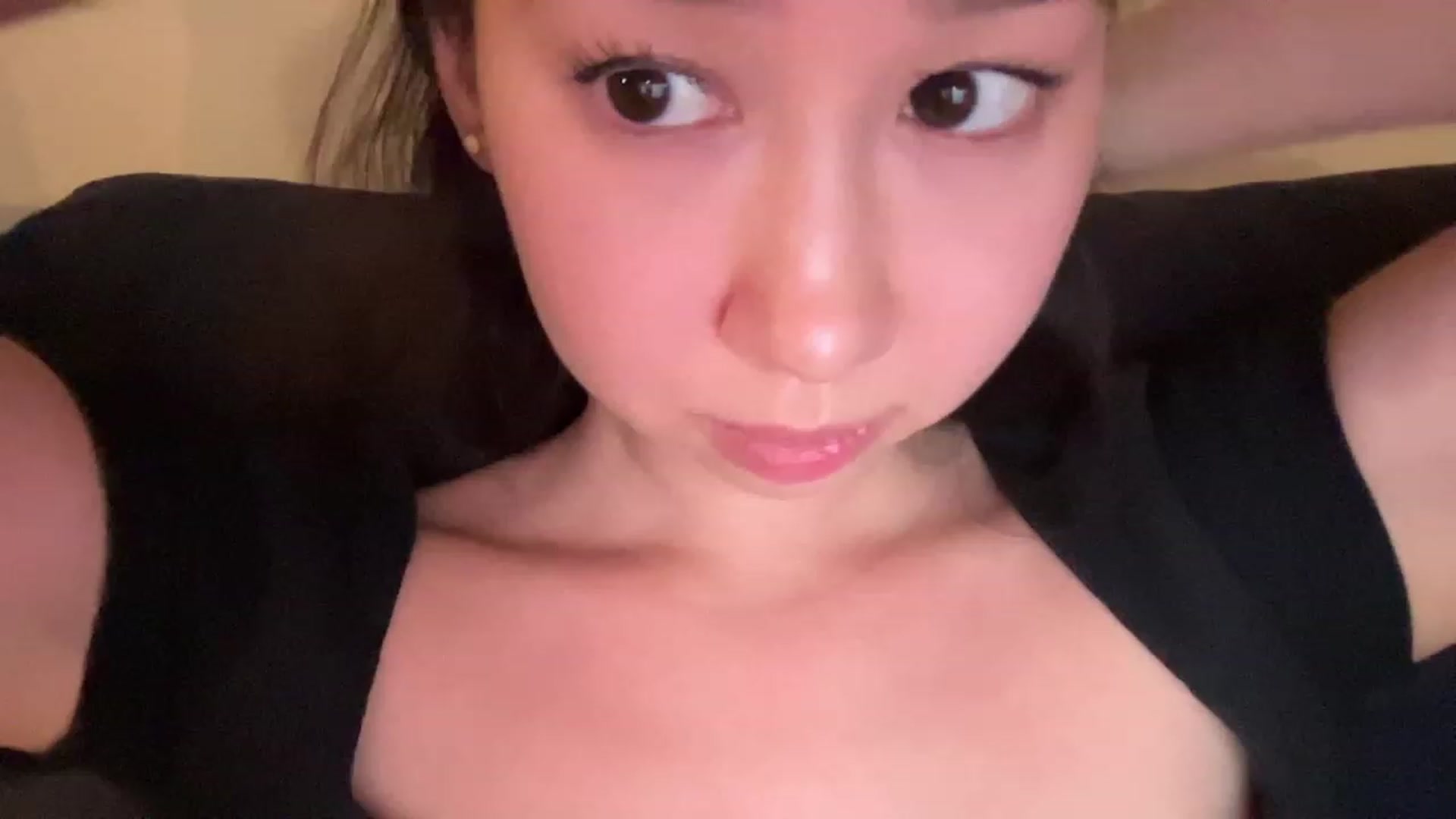 Gallery image thumbnail from cute_asian69's myfreecams stream on, 08/17/2023, 24:01 image 5 of 20