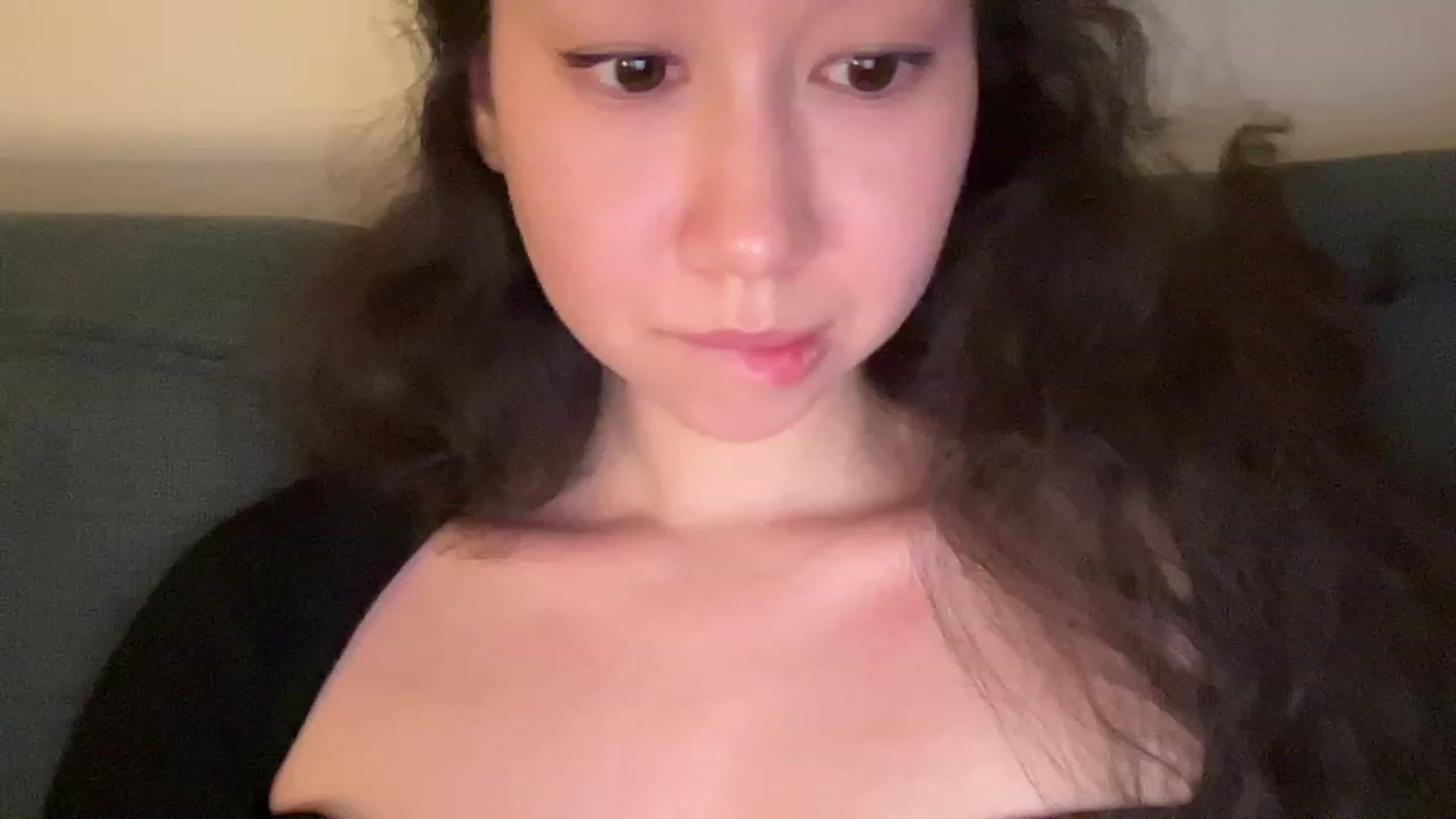 Gallery image thumbnail from cute_asian69's myfreecams stream on, 08/21/2023, 01:00 image 7 of 20