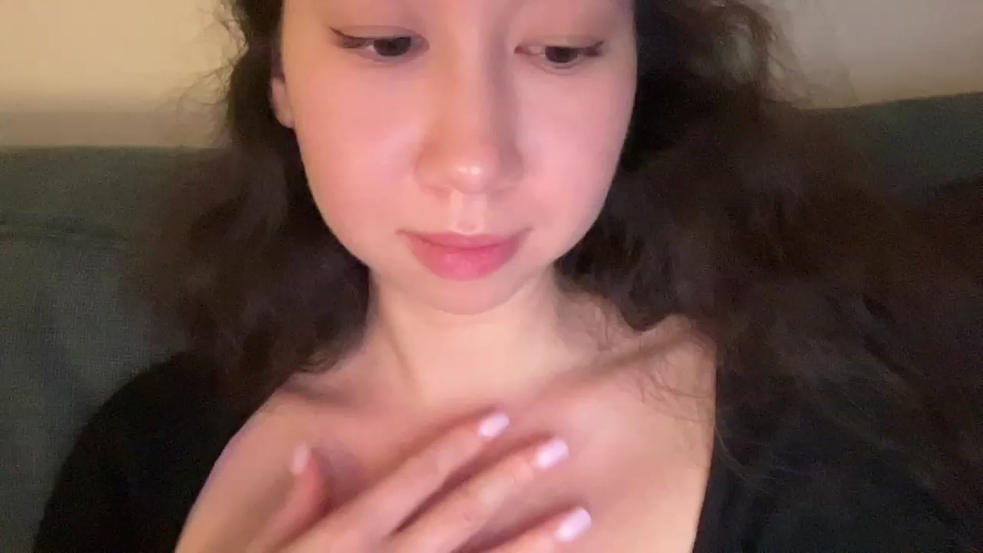 Gallery image thumbnail from cute_asian69's myfreecams stream on, 08/21/2023, 01:00 image 12 of 20