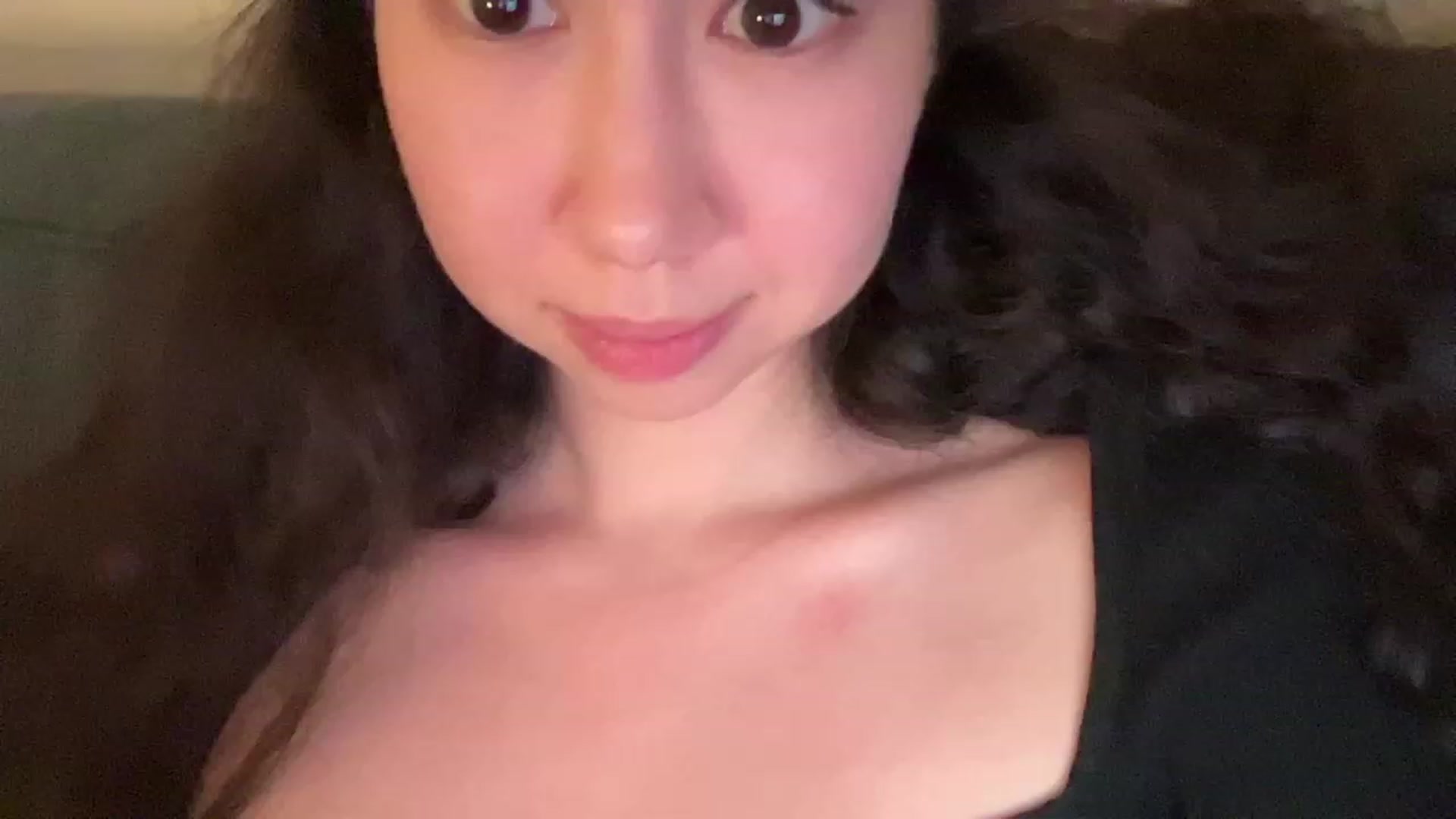 Gallery image thumbnail from cute_asian69's myfreecams stream on, 08/21/2023, 01:00 image 19 of 20