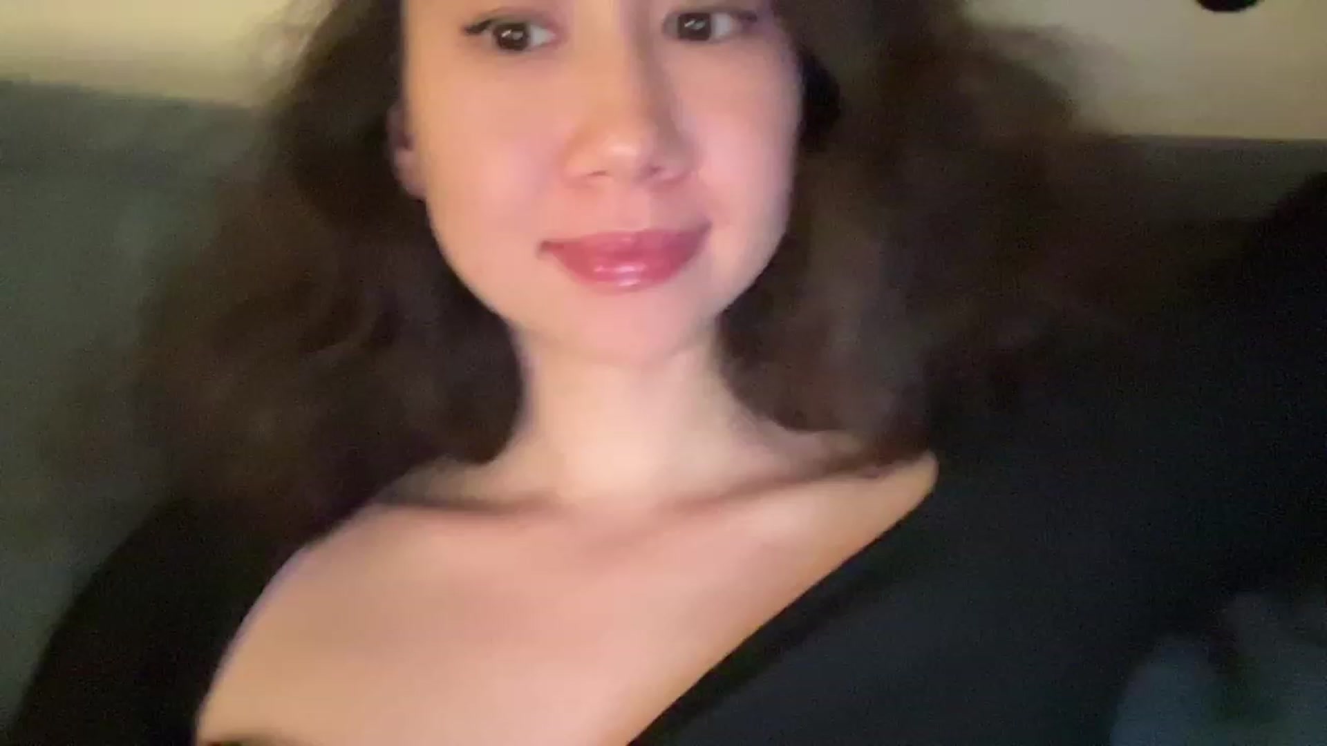 Gallery image thumbnail from cute_asian69's myfreecams stream on, 08/21/2023, 01:05 image 4 of 20