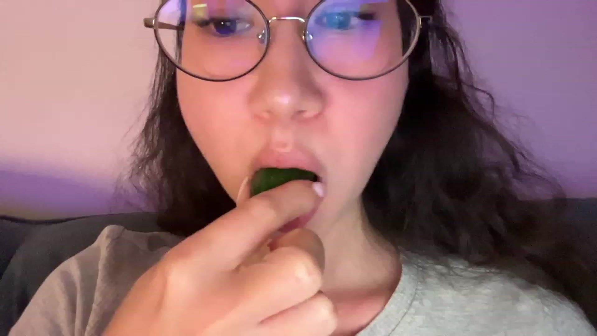 Gallery image thumbnail from cute_asian69's myfreecams stream on, 08/24/2023, 01:10 image 11 of 20