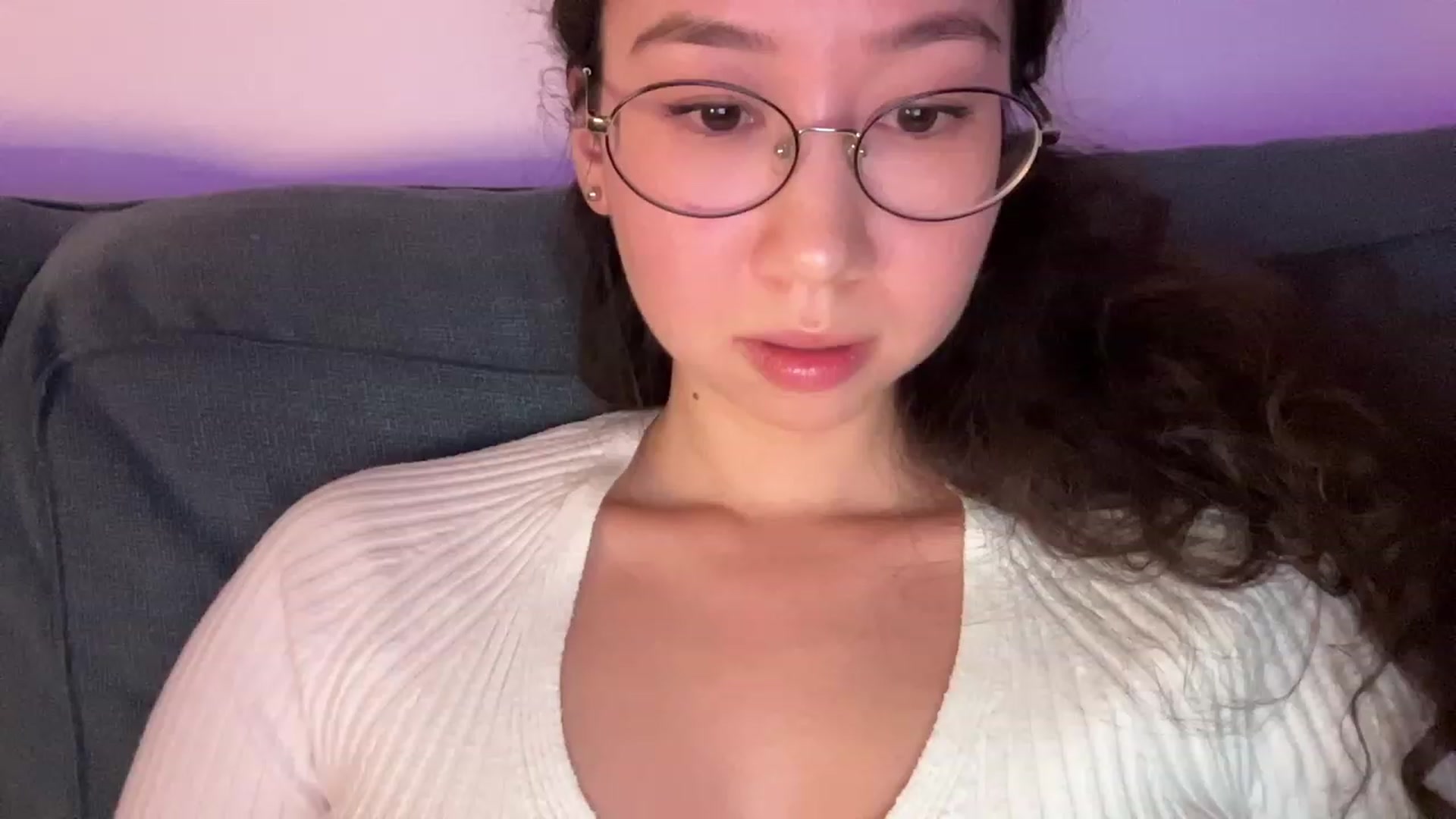 Gallery image thumbnail from cute_asian69's myfreecams stream on, 08/24/2023, 23:27 image 4 of 20