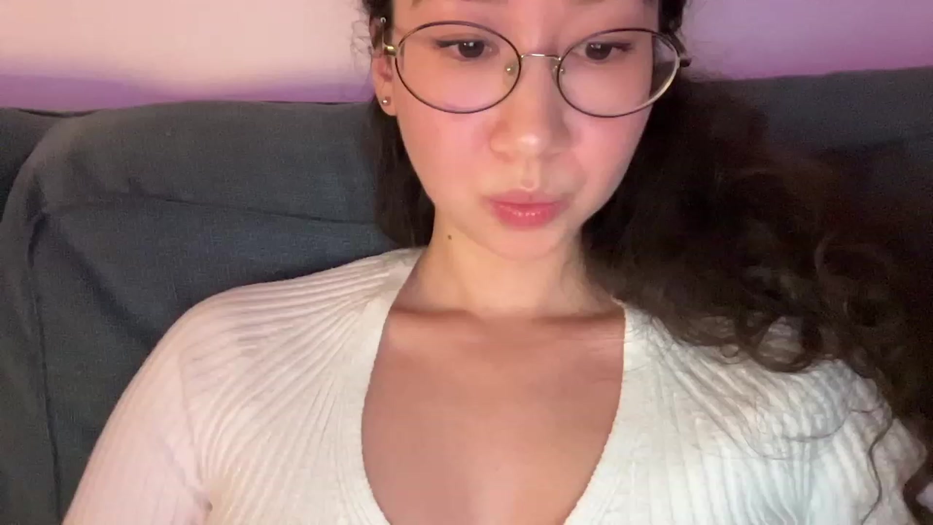 Gallery image thumbnail from cute_asian69's myfreecams stream on, 08/24/2023, 23:27 image 5 of 20