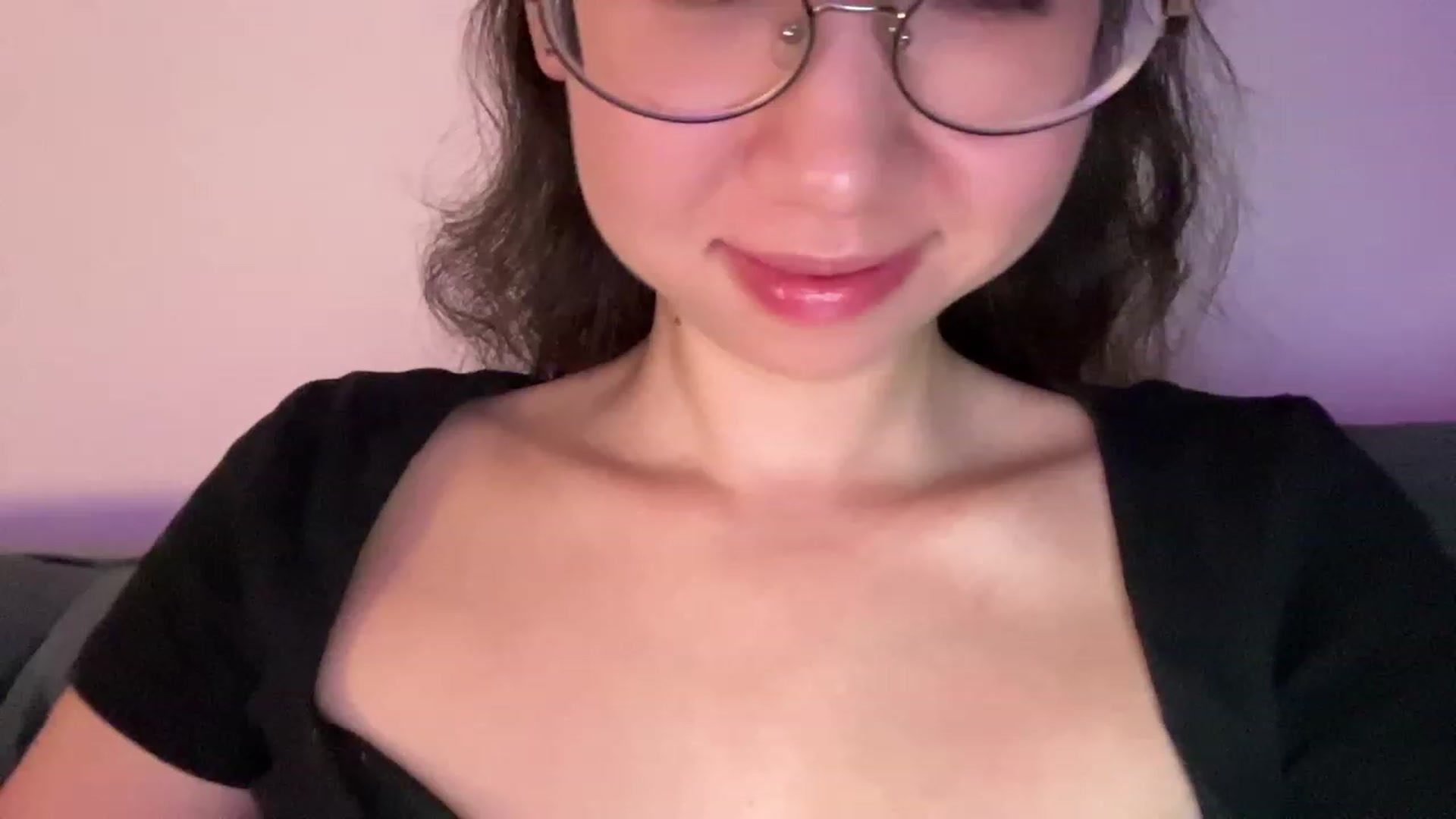 Gallery image thumbnail from cute_asian69's myfreecams stream on, 08/27/2023, 01:46 image 10 of 20