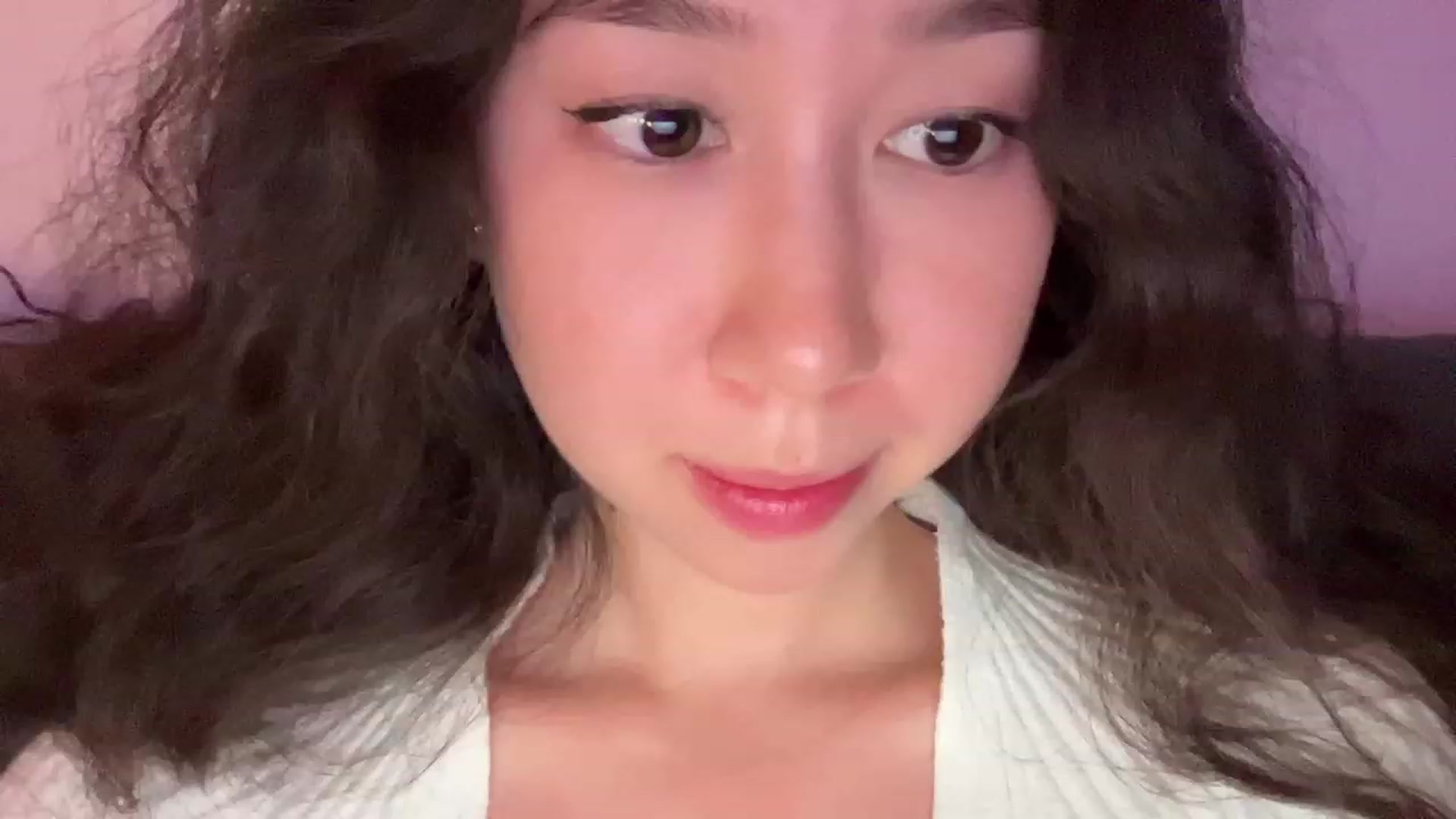 Gallery image thumbnail from cute_asian69's myfreecams stream on, 08/28/2023, 24:23 image 1 of 20