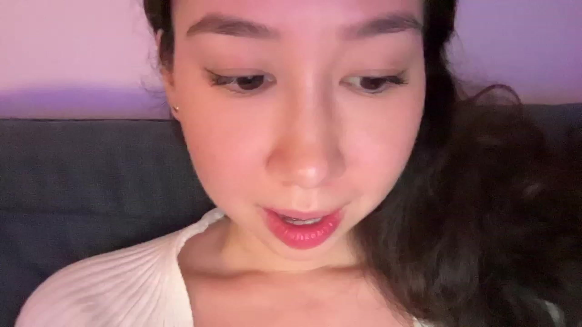 Gallery image thumbnail from cute_asian69's myfreecams stream on, 08/28/2023, 24:23 image 20 of 20