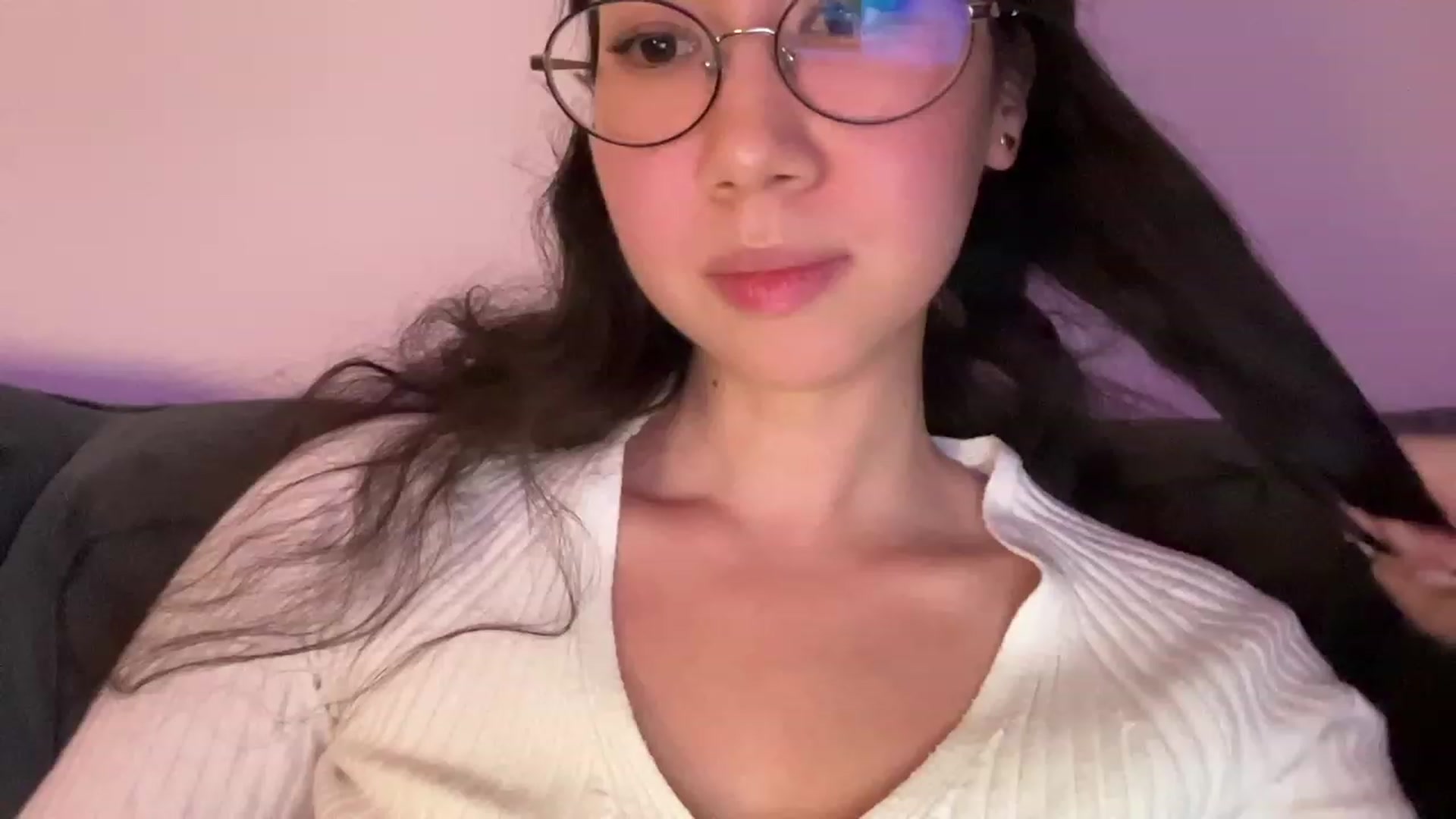 Gallery image thumbnail from cute_asian69's myfreecams stream on, 08/28/2023, 01:41 image 3 of 20