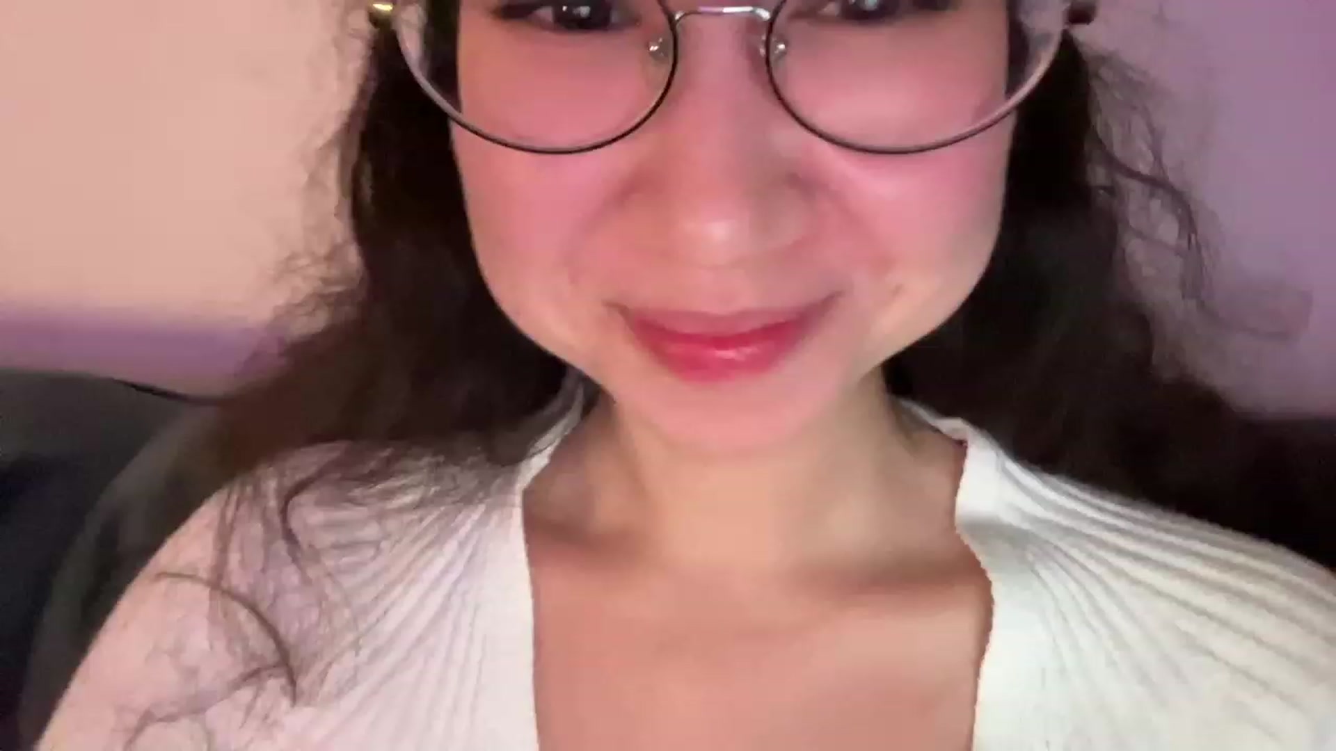 Gallery image thumbnail from cute_asian69's myfreecams stream on, 08/28/2023, 01:41 image 6 of 20