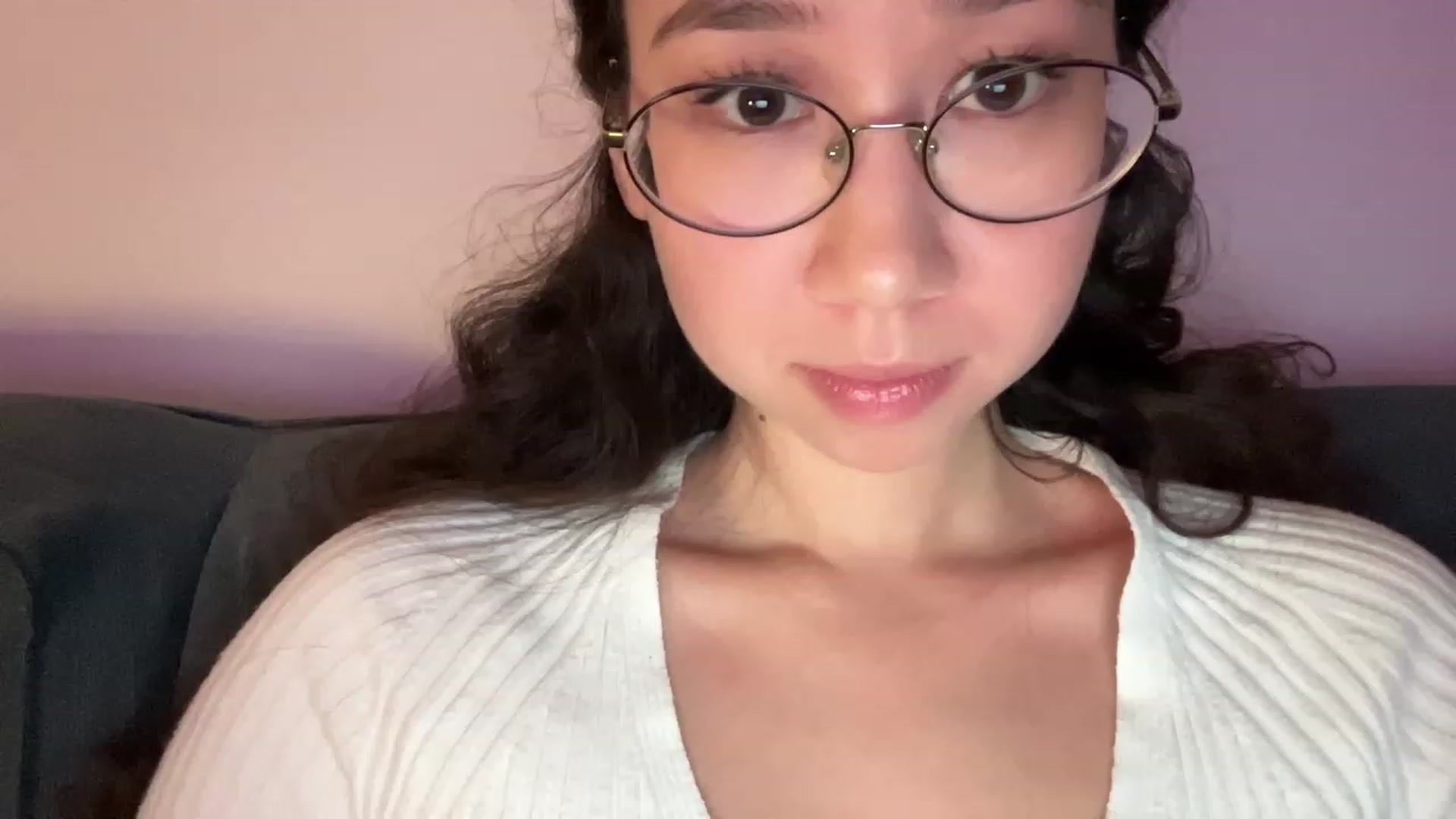 Gallery image thumbnail from cute_asian69's myfreecams stream on, 08/31/2023, 22:22 image 6 of 20