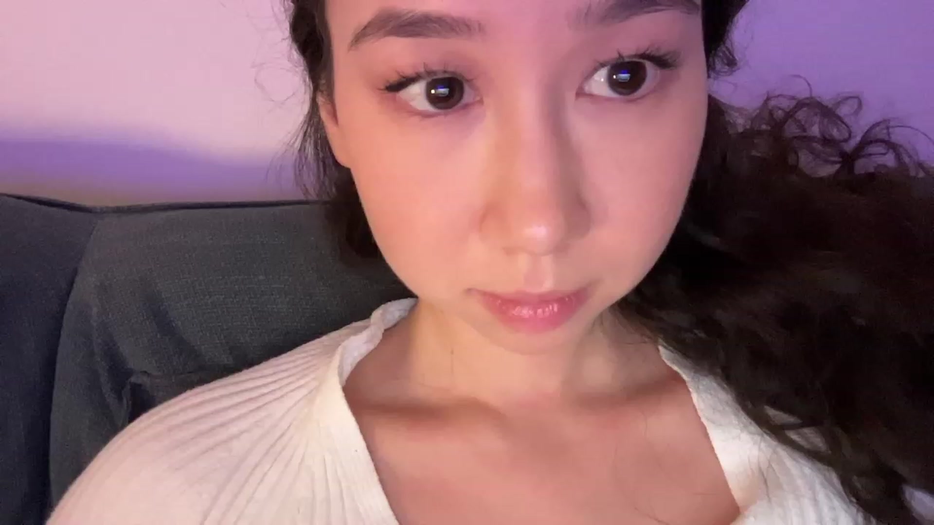 Gallery image thumbnail from cute_asian69's myfreecams stream on, 08/31/2023, 22:22 image 18 of 20