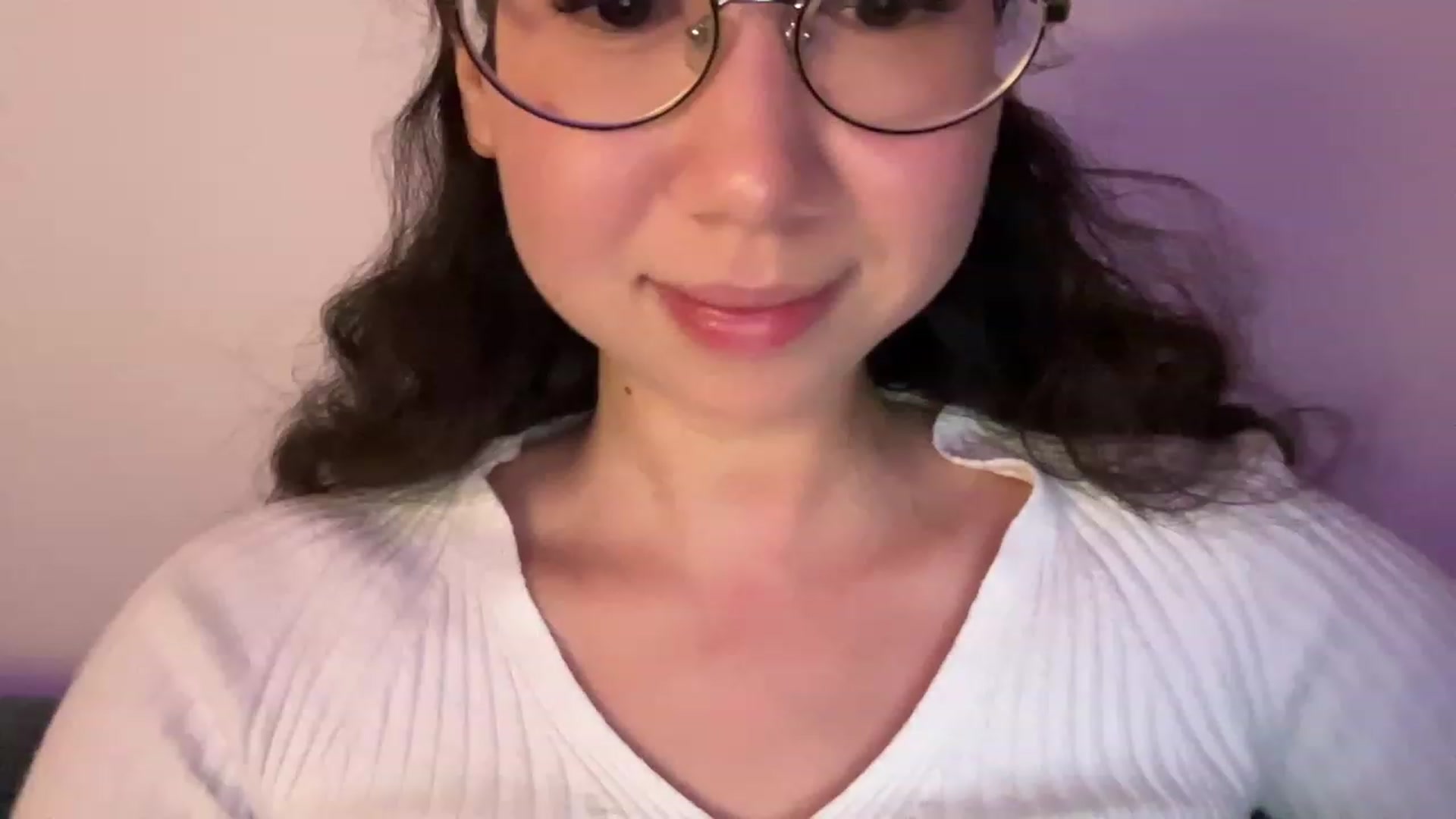 Gallery image thumbnail from cute_asian69's myfreecams stream on, 09/01/2023, 24:02 image 10 of 20