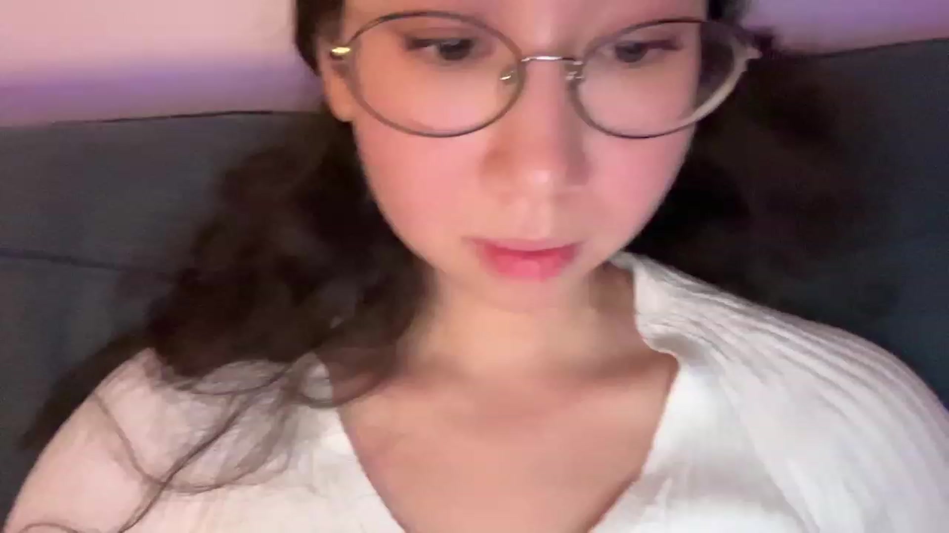 Gallery image thumbnail from cute_asian69's myfreecams stream on, 09/01/2023, 24:02 image 17 of 20