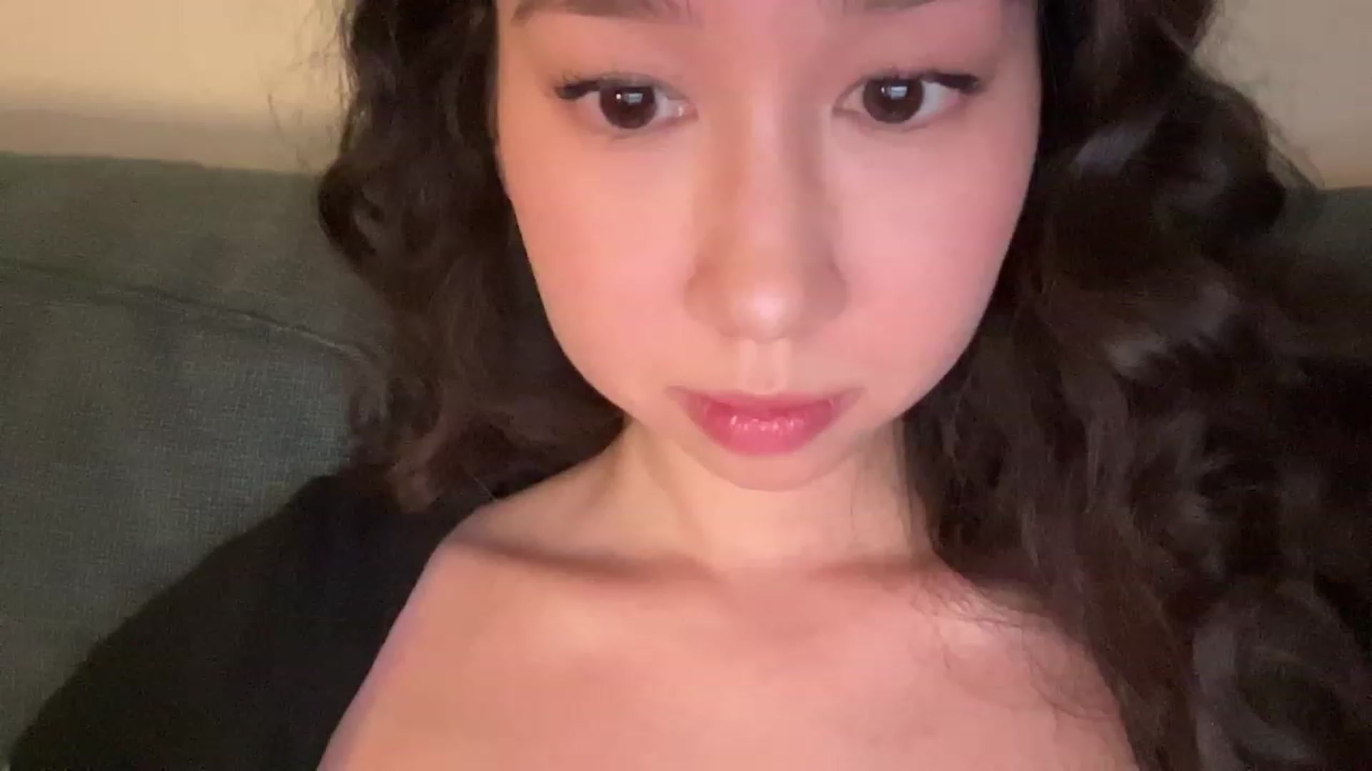 Gallery image thumbnail from cute_asian69's myfreecams stream on, 09/25/2023, 24:01 image 6 of 20