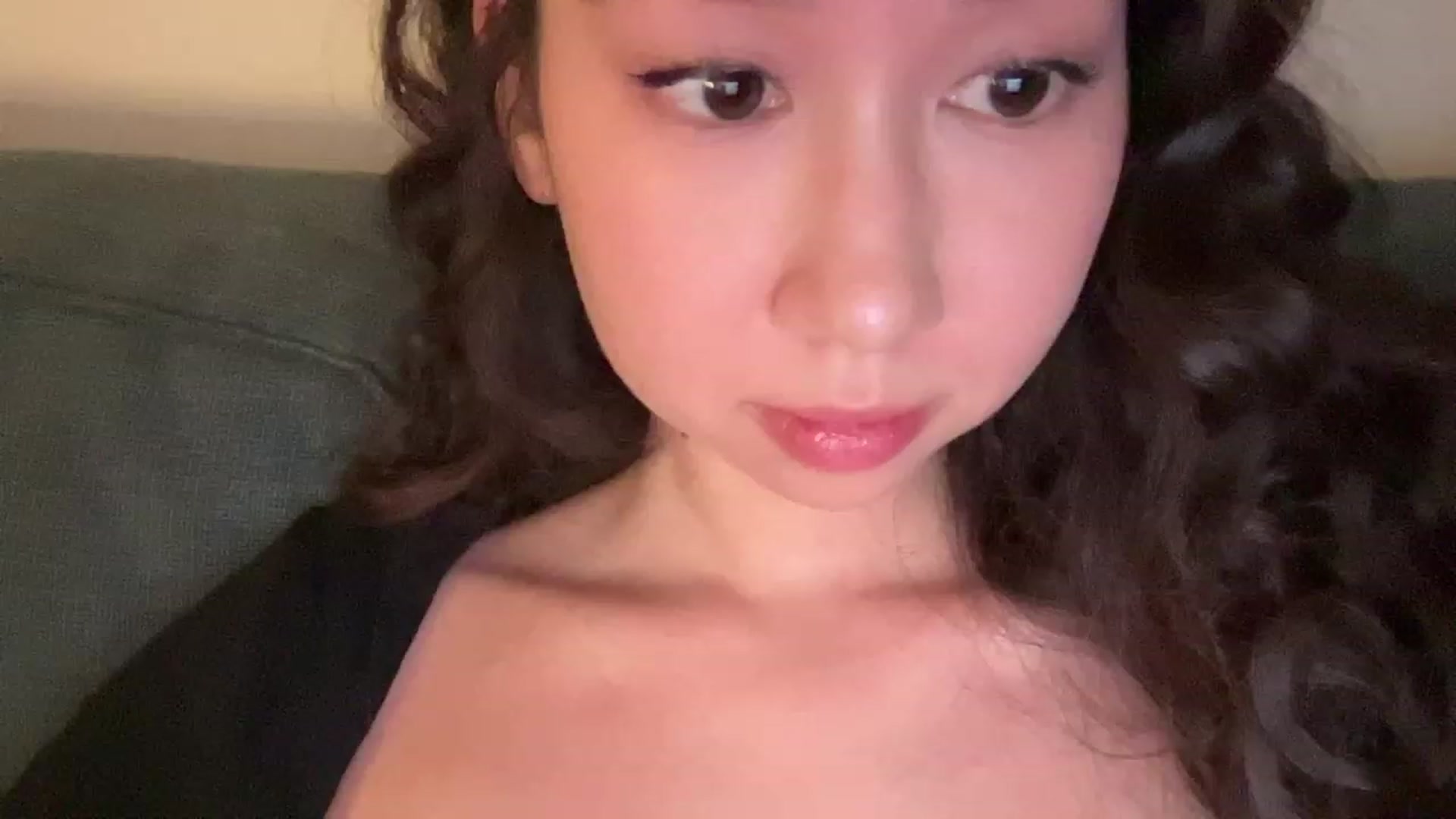 Gallery image thumbnail from cute_asian69's myfreecams stream on, 09/25/2023, 24:01 image 8 of 20
