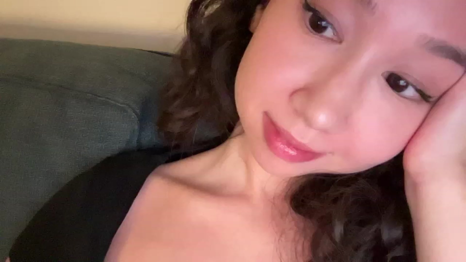 Gallery image thumbnail from cute_asian69's myfreecams stream on, 09/25/2023, 24:01 image 14 of 20