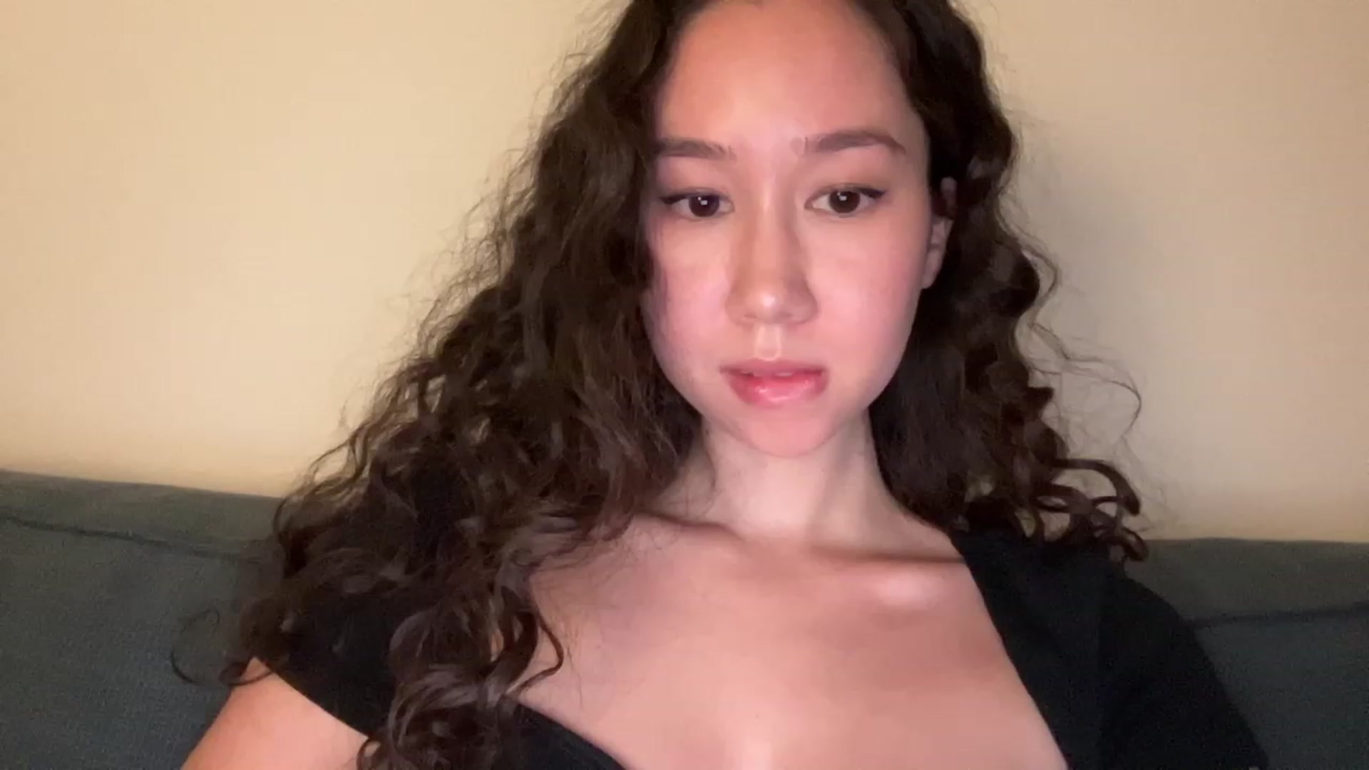 Gallery image thumbnail from cute_asian69's myfreecams stream on, 09/25/2023, 24:44 image 11 of 20