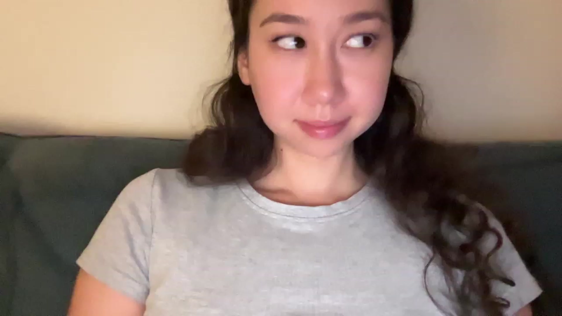 Gallery image thumbnail from cute_asian69's myfreecams stream on, 09/28/2023, 24:52 image 10 of 20