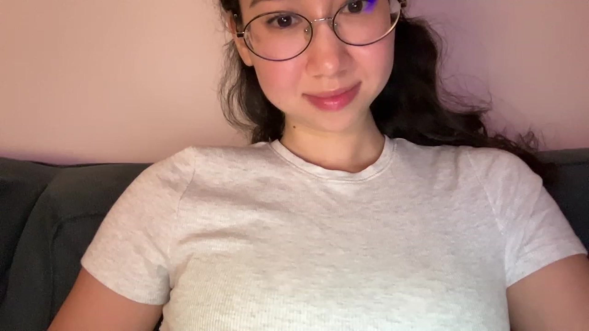 Gallery image thumbnail from cute_asian69's myfreecams stream on, 10/01/2023, 03:21 image 11 of 20