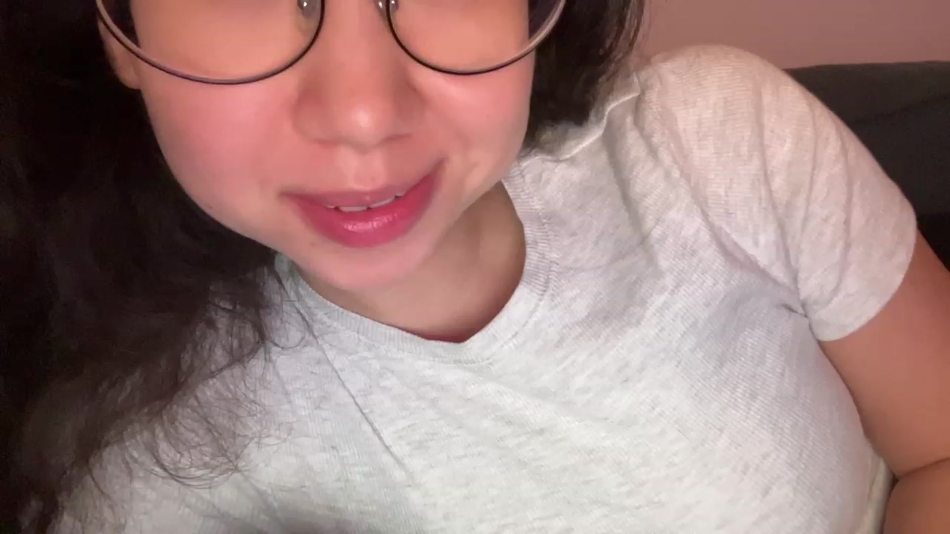 Gallery image thumbnail from cute_asian69's myfreecams stream on, 10/01/2023, 03:21 image 19 of 20