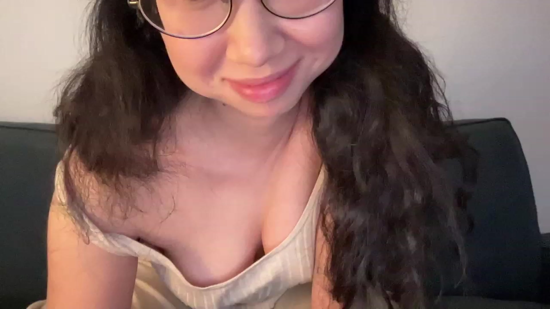 Gallery image thumbnail from cute_asian69's myfreecams stream on, 10/07/2023, 22:52 image 8 of 20