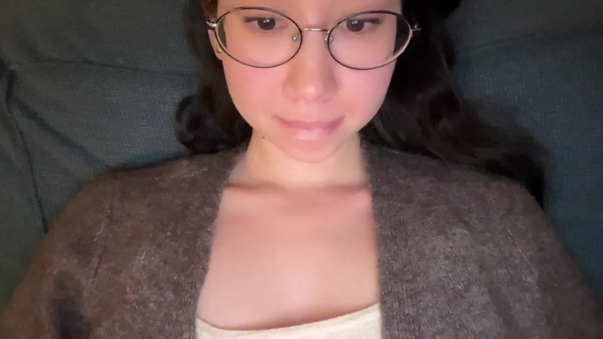 Gallery image thumbnail from cute_asian69's myfreecams stream on, 10/09/2023, 01:18 image 2 of 20