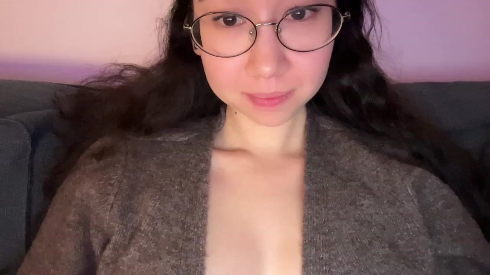 Gallery image thumbnail from cute_asian69's myfreecams stream on, 10/09/2023, 04:25 image 16 of 20