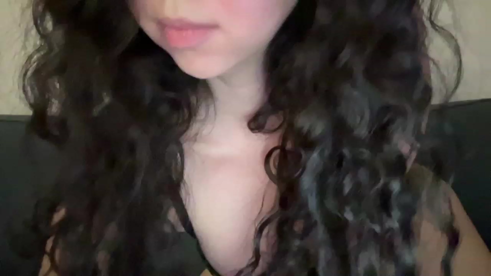 Gallery image thumbnail from cute_asian69's myfreecams stream on, 10/16/2023, 06:03 image 10 of 20