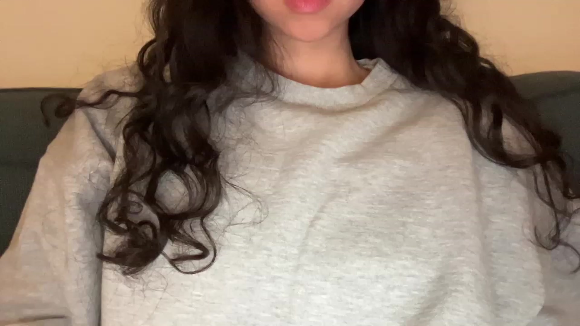 Gallery image thumbnail from cute_asian69's myfreecams stream on, 10/21/2023, 23:17 image 19 of 20
